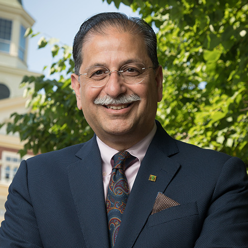 Dr. Nauman Farooqi