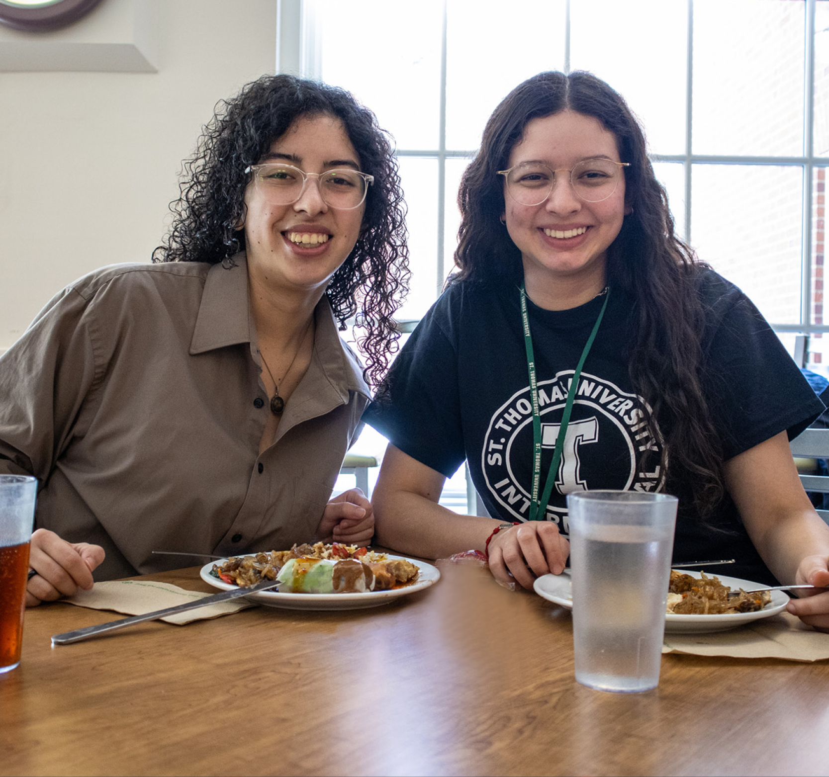 students eating at the caf