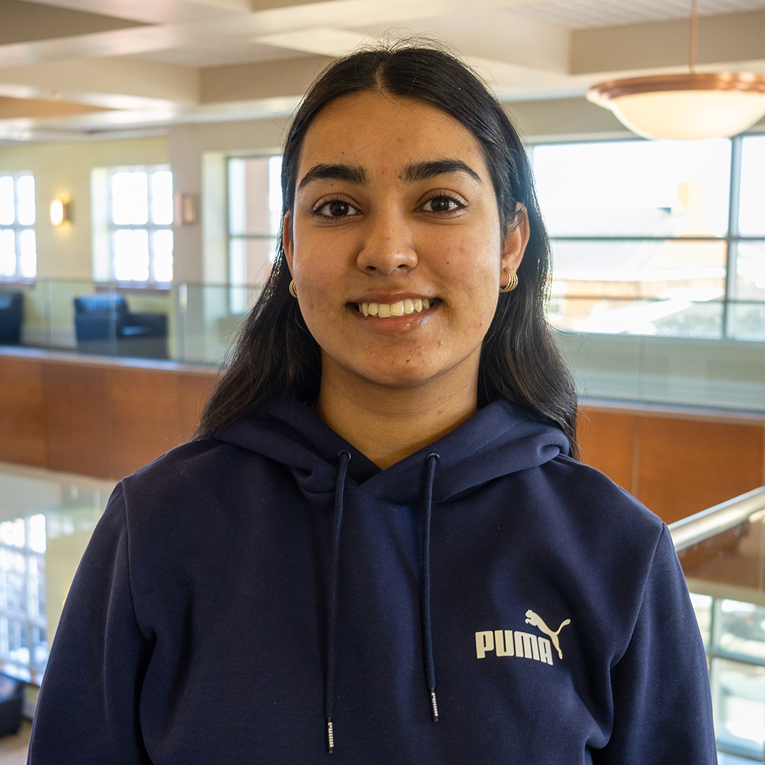 Gursimran Kaur headshot in Study Hall